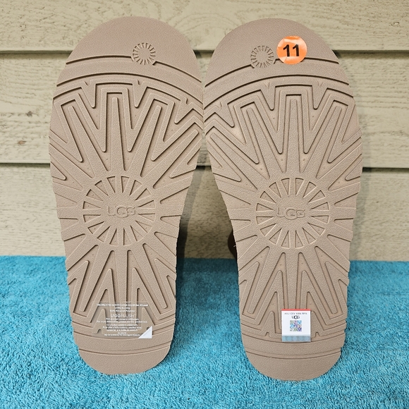 UGG Women's Classic Dipper Suede Platform Boots Chestnut Size 11 - Picture 7 of 7